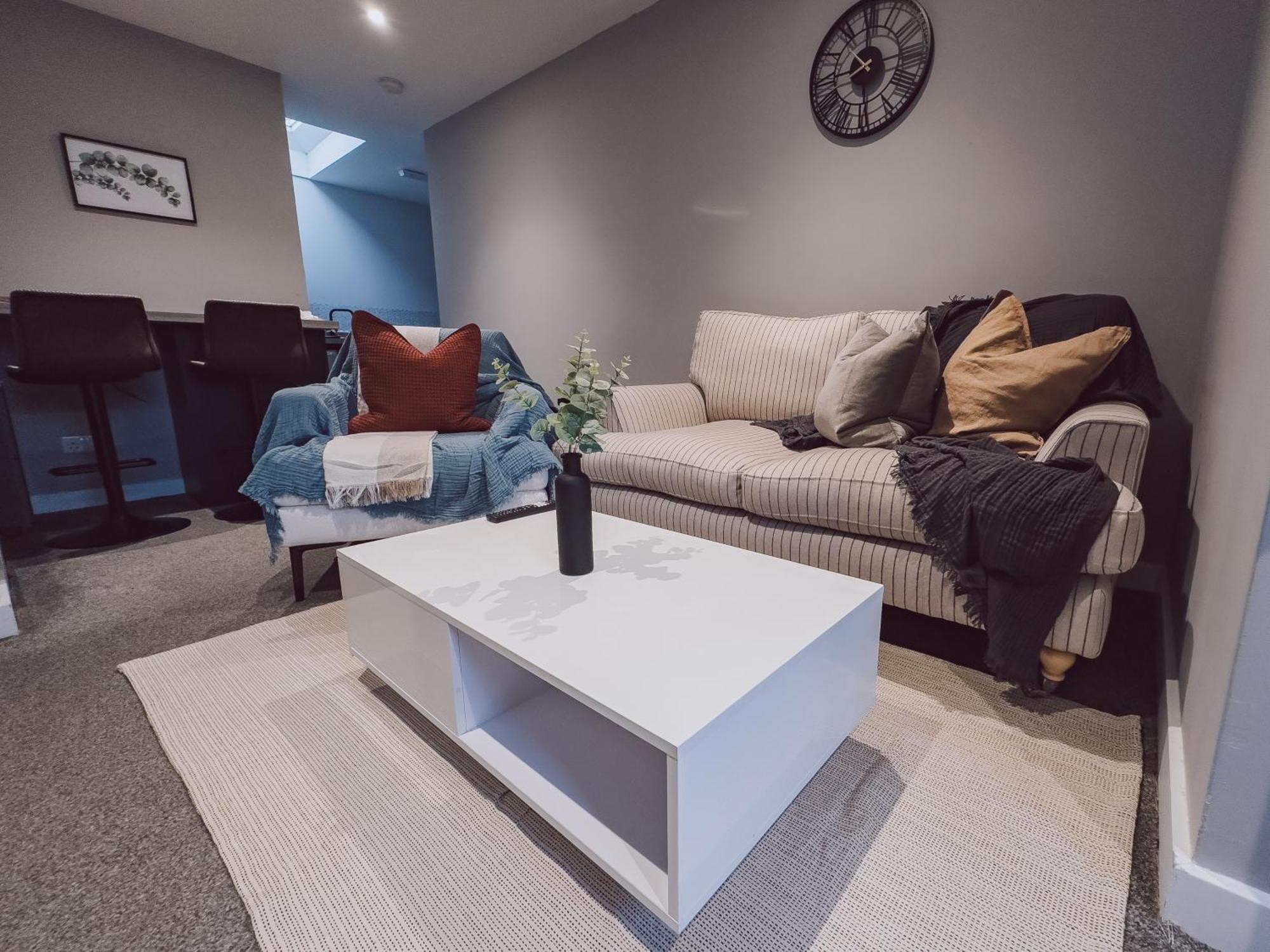 Families, Contractors And Businesses - Cottage Home - Next To Oxford, Bicester And Blenheim Bletchingdon Exteriör bild
